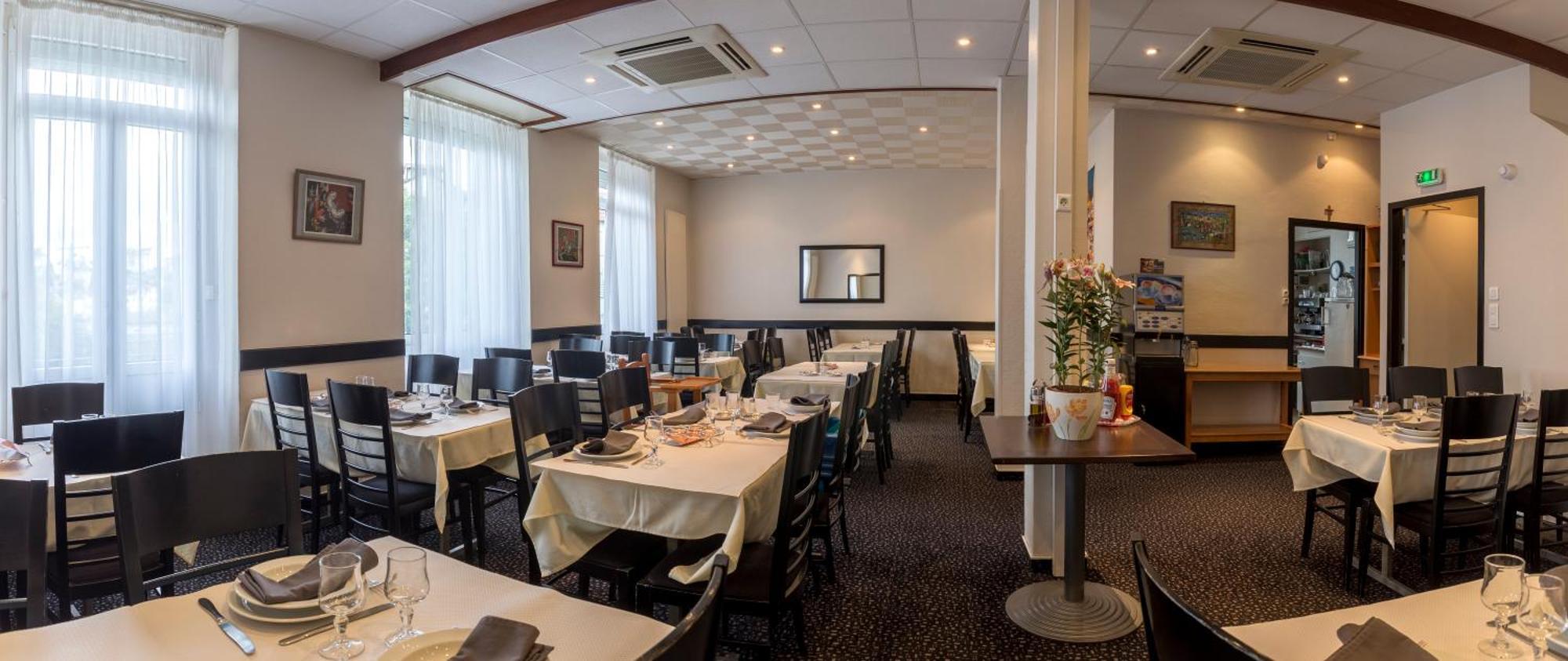 Hotel Montfort Лурд Екстериор снимка